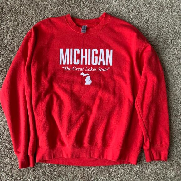 Gildan Men's Red Sweatshirt - Picture 1 of 3